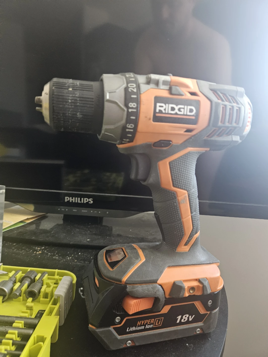 Ridgid 18V Drill and Charger Kit