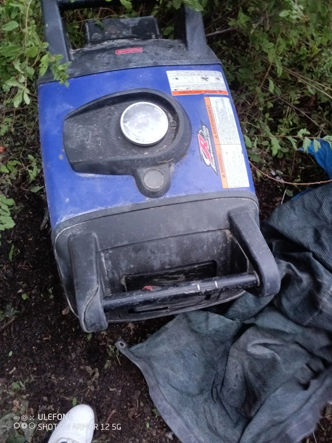 Yamaha EF3000iSEB Inverter Generator - photo 2
