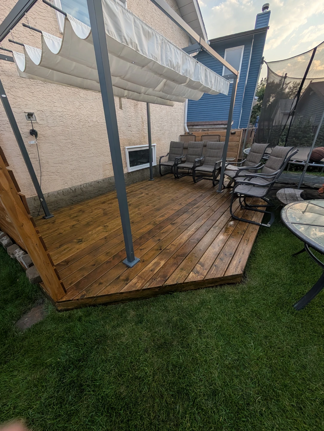 Outdoor Patio Pergola with Retractable Canopy