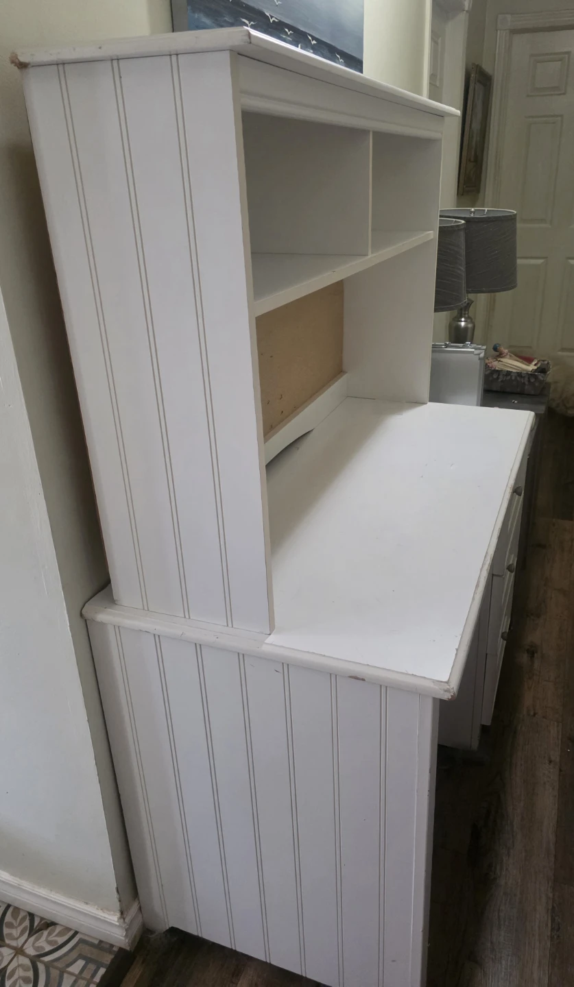 White desk with shelves and drawers