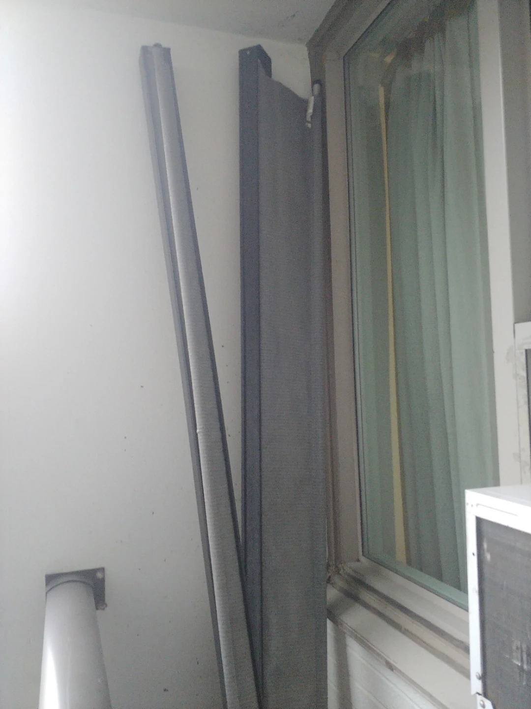 Retractable Balcony Privacy Screen