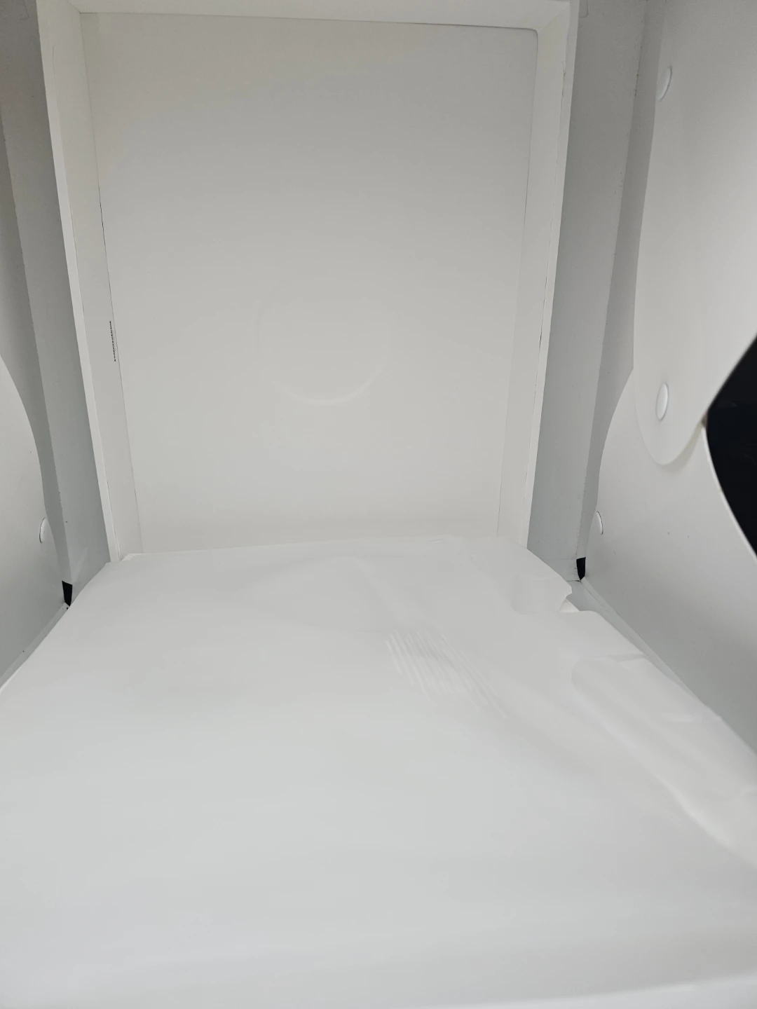 Apple 15-inch MacBook Air Box - photo 4
