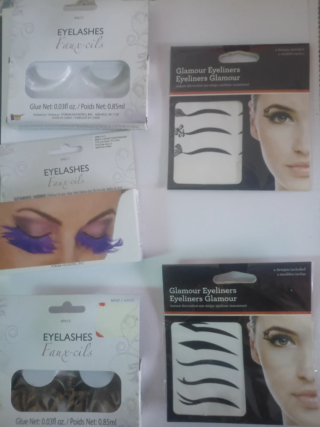 Forum Novelties Eyelashes and Eyeliner Set