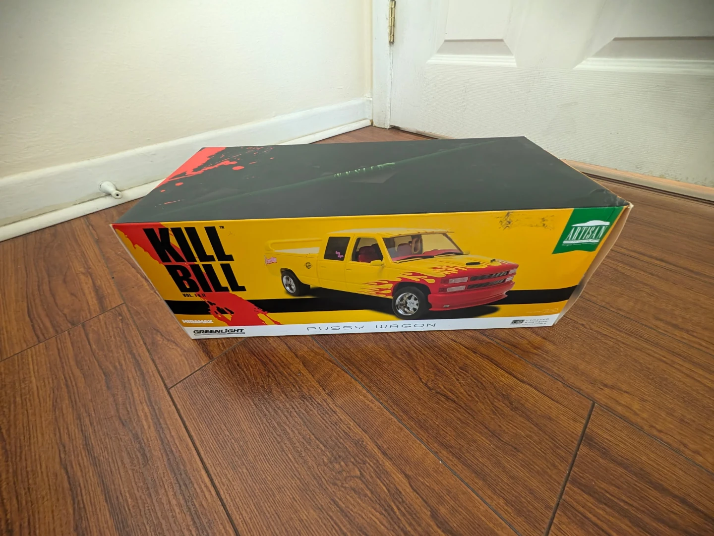 GreenLight Kill Bill Pussy Wagon 1:18 scale model - photo 4
