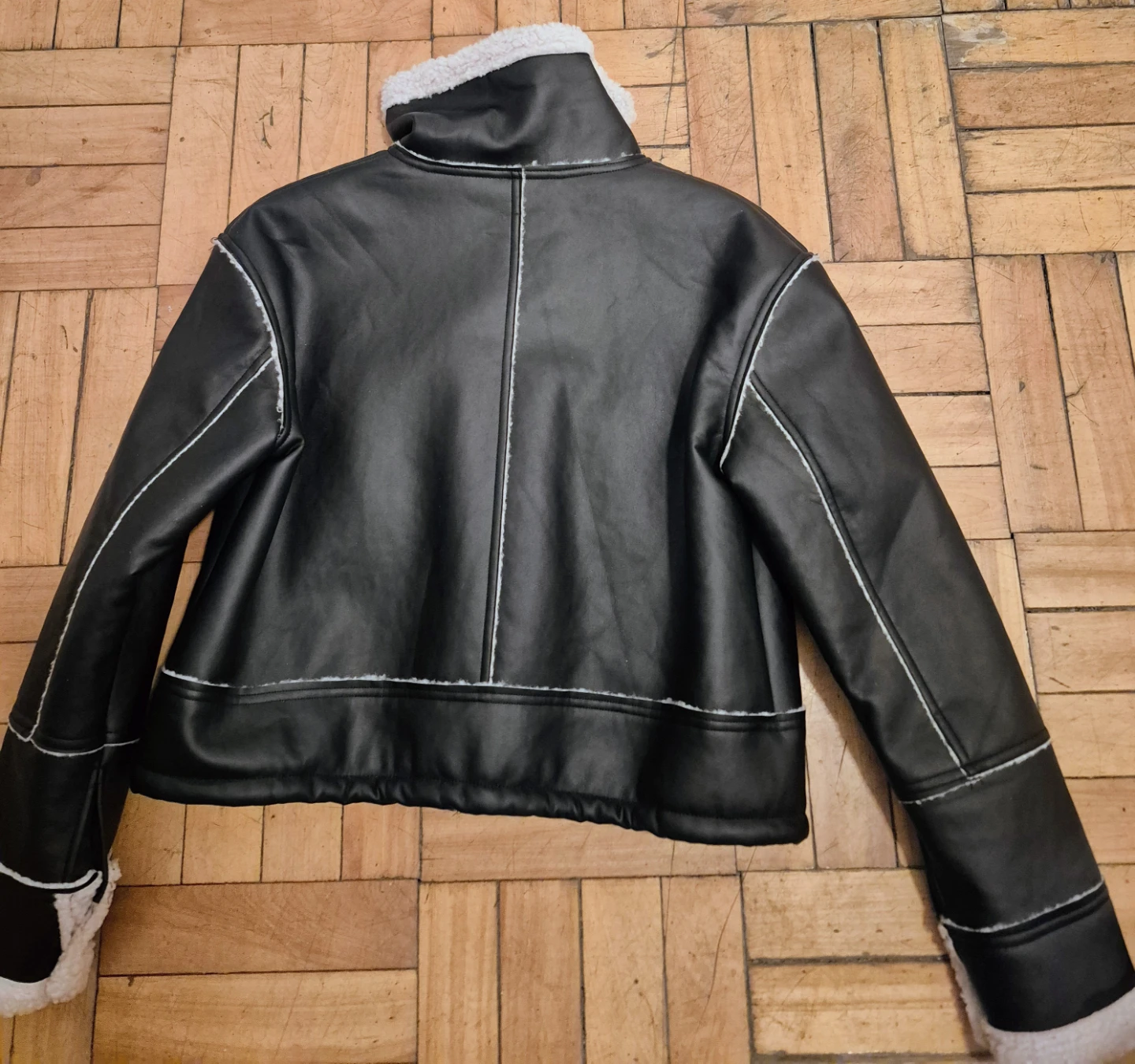 BN)Black Faux S/P Leather and Sherpa Jacket - photo 3
