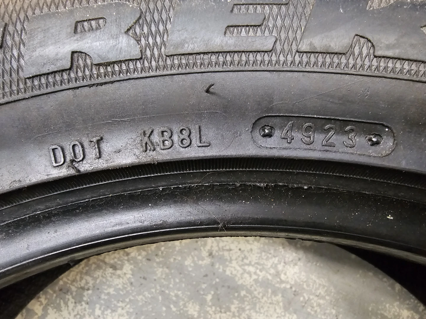 205/55 R17 ALL SEASON TIRES  (2 ONLY) - photo 3