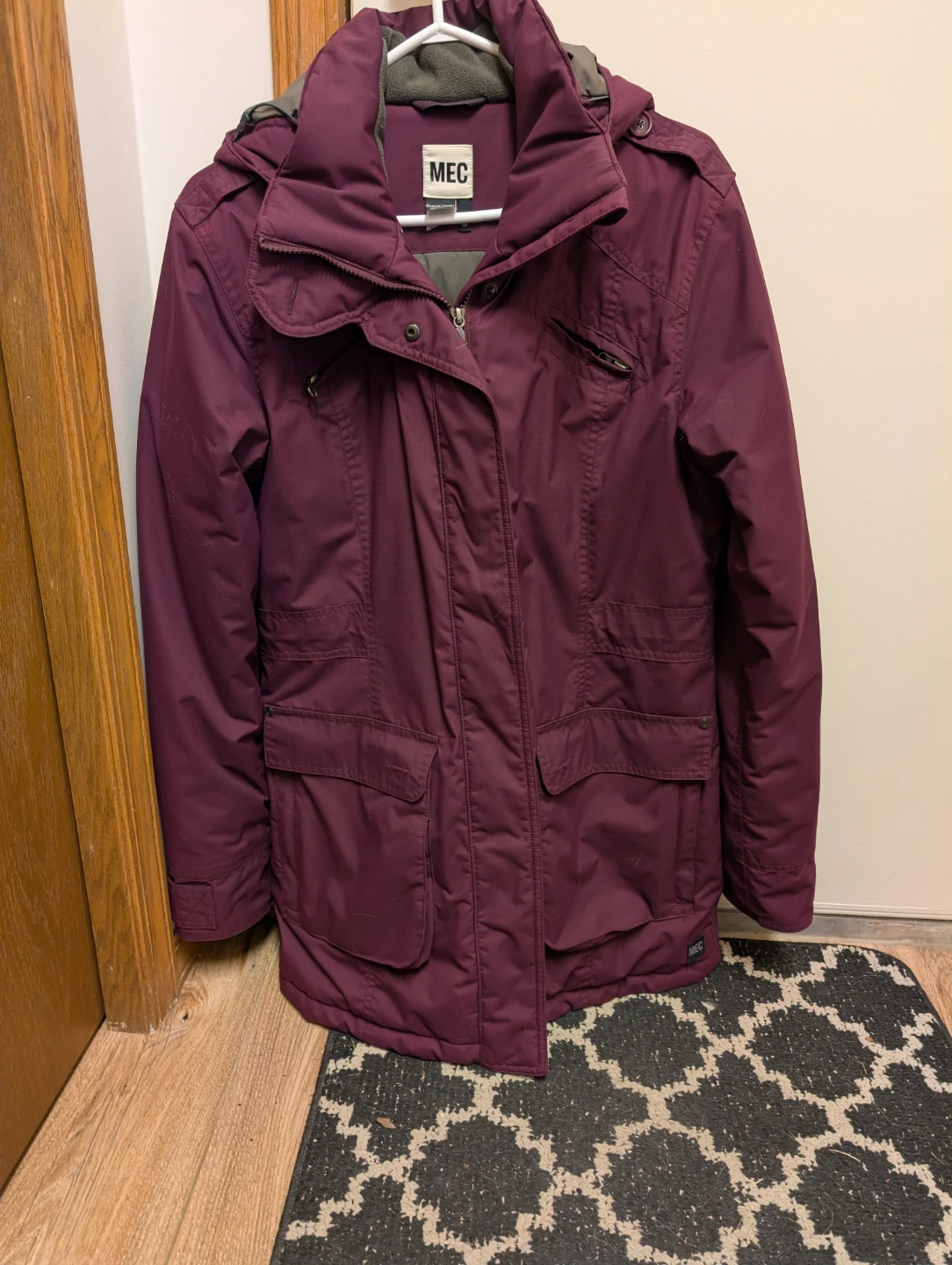 Ladies MOUNTAIN EQUIPMENT COOP Winter Parka - photo 4