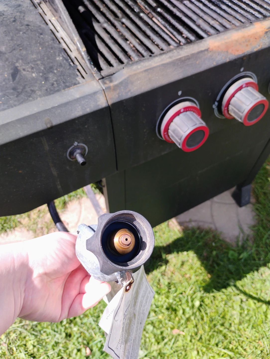 Master Chef 4-Burner Propane BBQ - photo 4