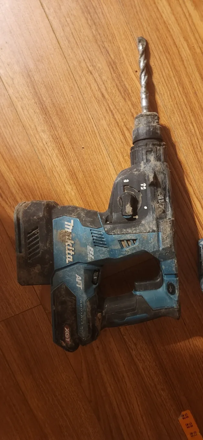 Makita Power Tool Set - photo 2