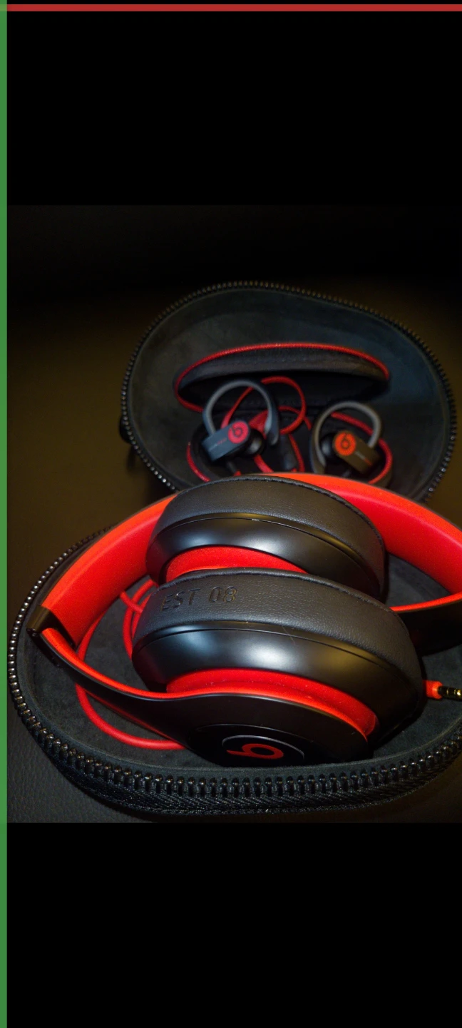 ​Beats Studio 3 Wireless Decade Edition & Powerbeats 3 Bundle