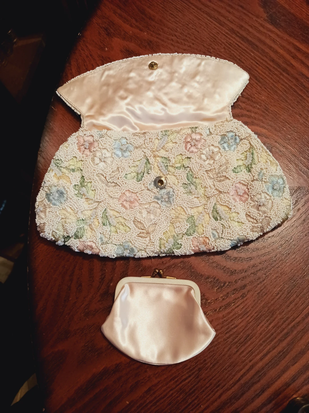 Authentic Art Deco Jolles Beaded Clutch w/ Coin Purse - photo 3