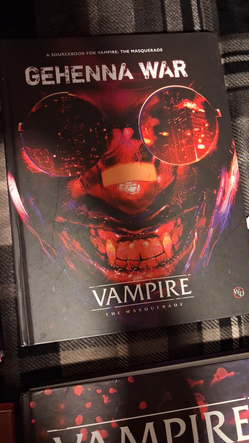 Set of 5 Vampire: The Masquerade & Hunter Sourcebook - photo 3