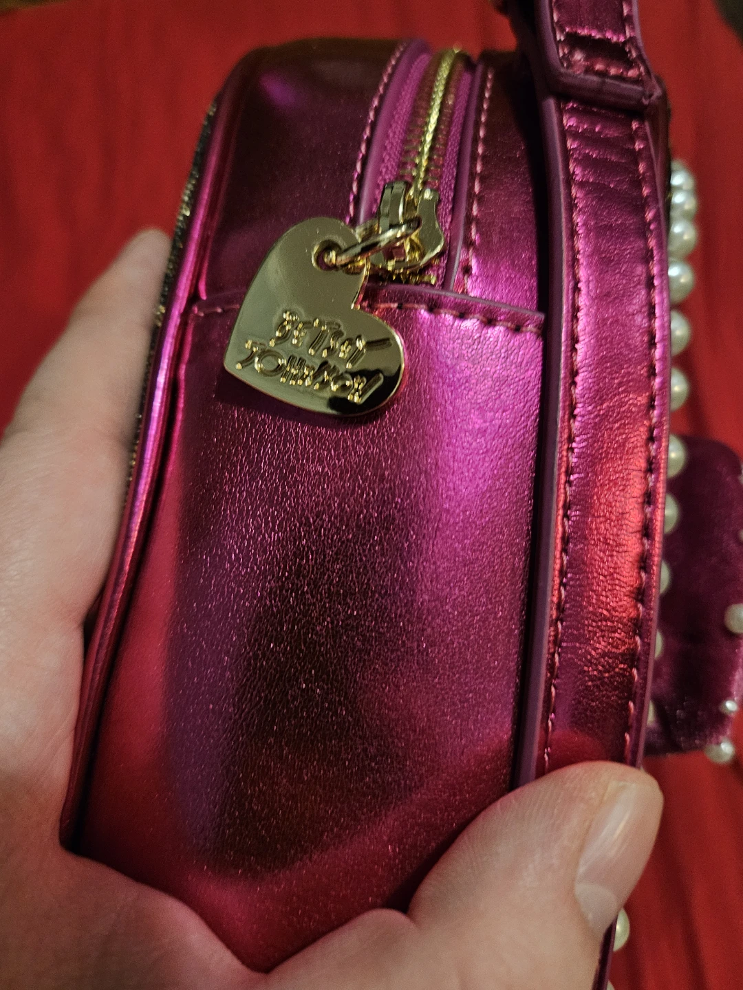 Betsey Johnson Heart Shaped Crossbody Bag - photo 3