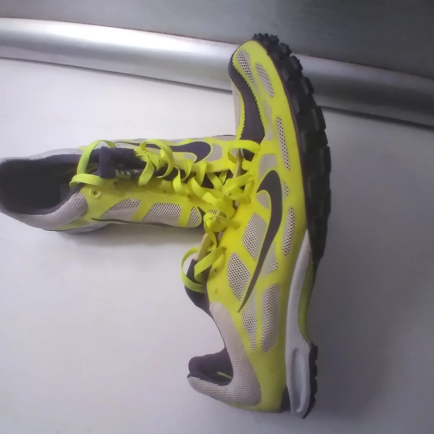 Nike Track Running Shoes - Size 6.5 - photo 4