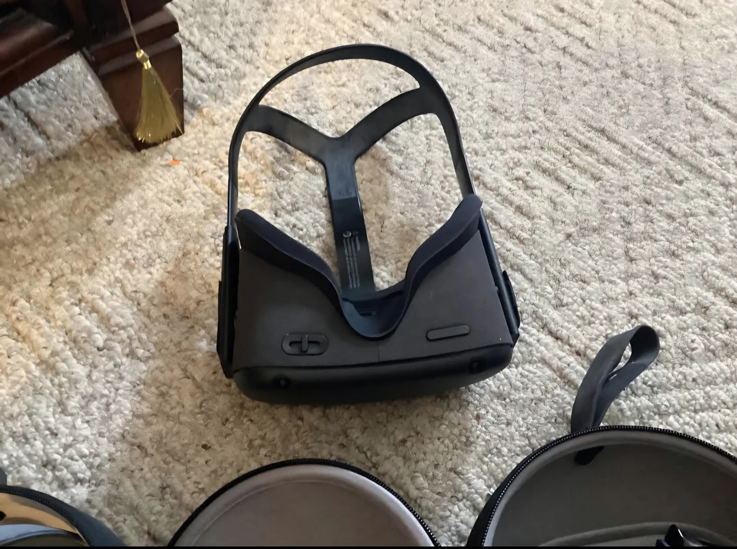 3 Meta Quest 2 VR Headset with Carrying Case - photo 2