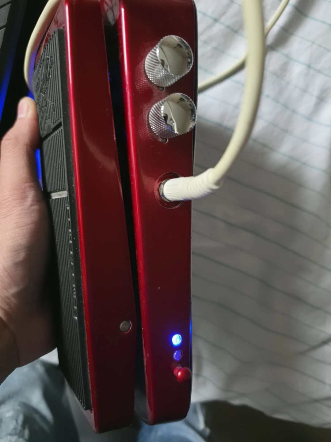 Dunlop Cry Baby Slash Wah Pedal and Behringer vokume pedal - photo 3