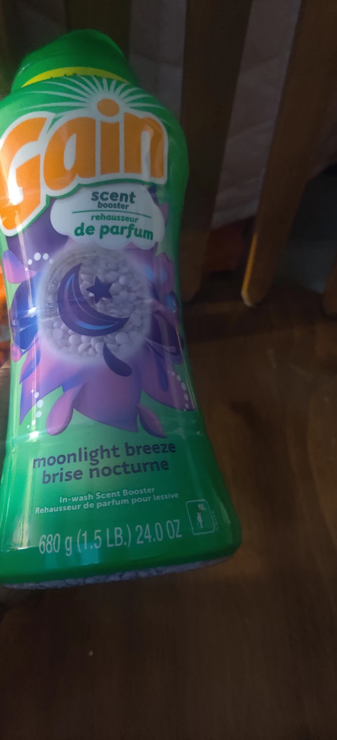 Gain Moonlight Breeze Scent Booster 680g