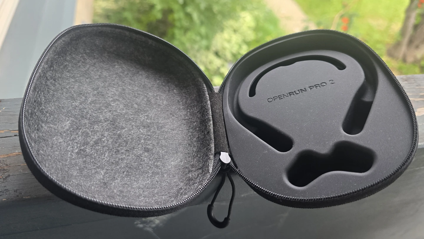 Shokz OpenRun Pro 2 Carrying Case - photo 2