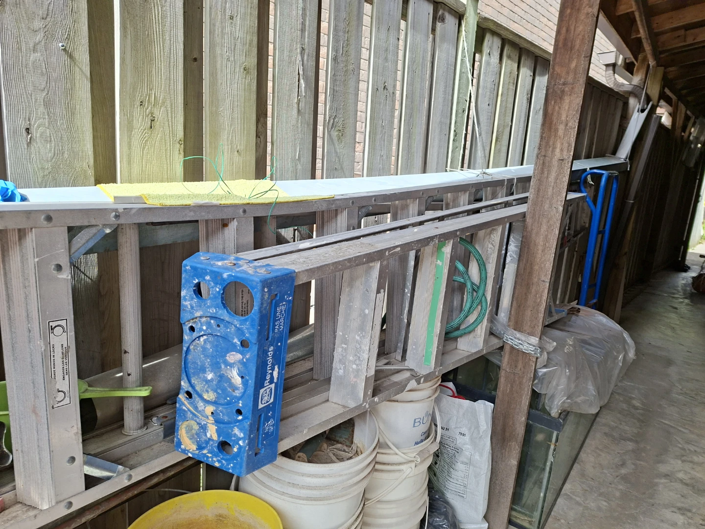 Aluminum (Extension) Ladders