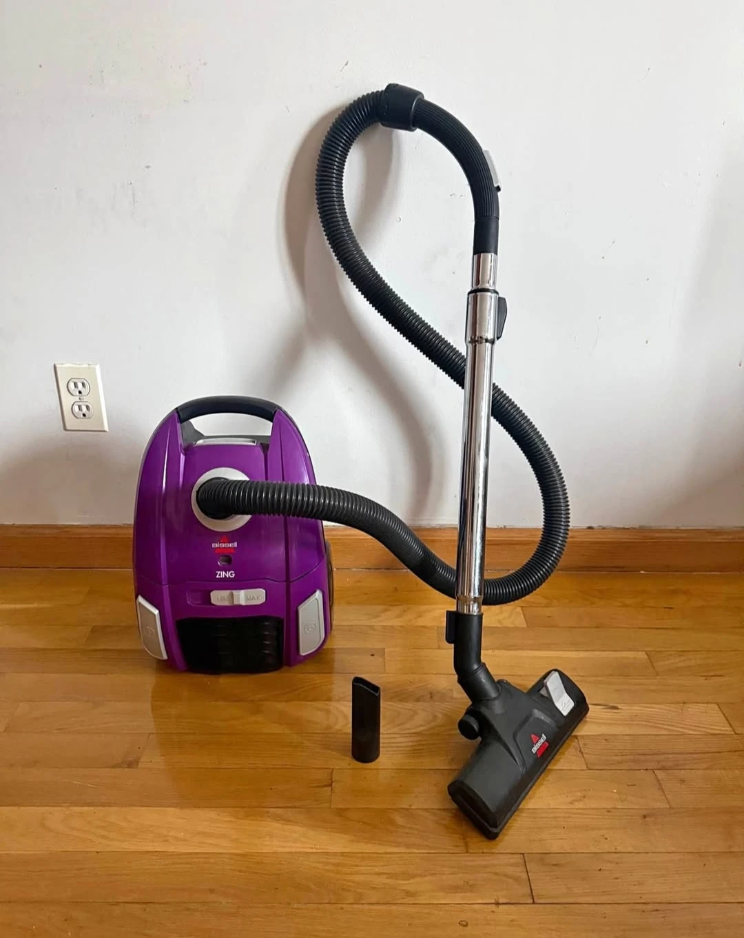 Like new Zing vaccum everything included