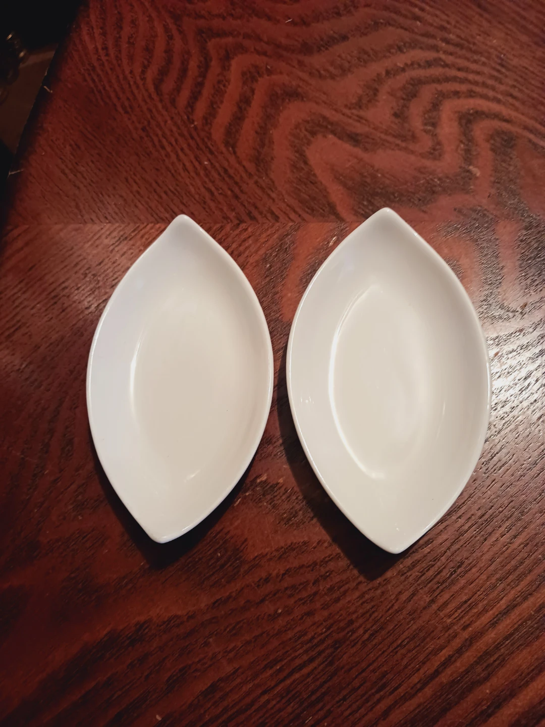 Set of 2 Small Leaf Shaped Dipping Dishes for Guacamole/relish - photo 4