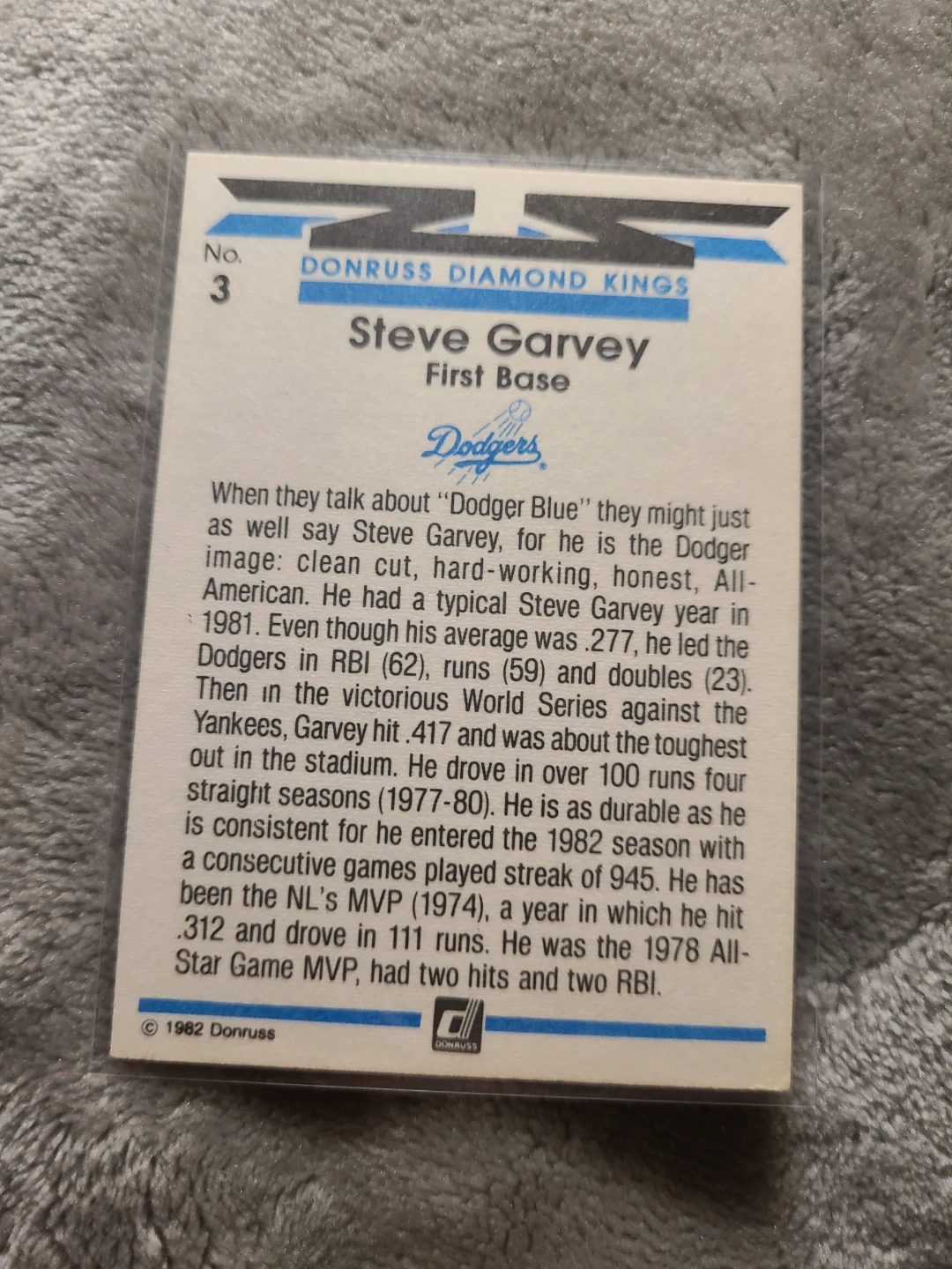 1982 Donruss Diamond Kings Steve Garvey Baseball Card - photo 2