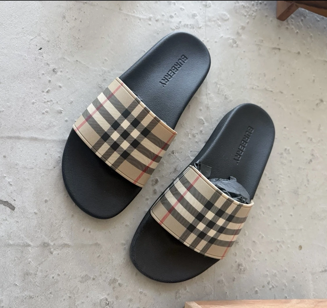 Burberry Check Slide Sandals second post - photo 2