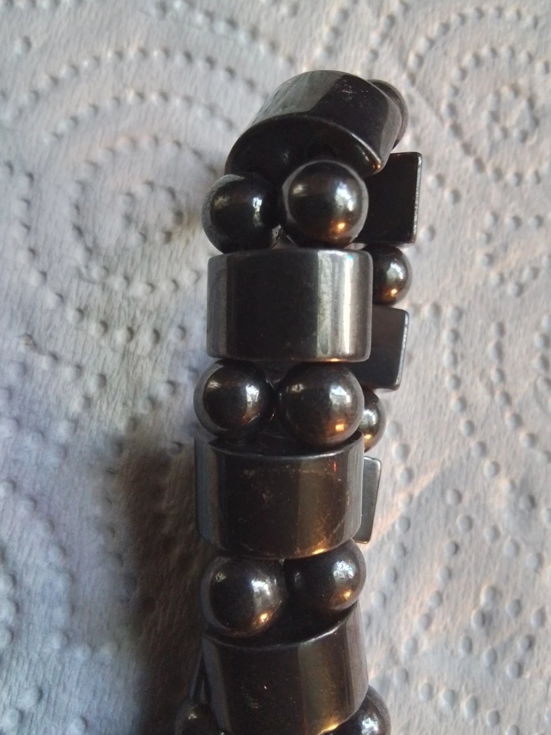 Magnetic hematite beaded bracelet - photo 3