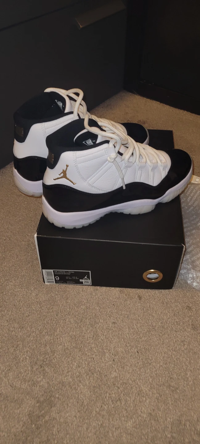 Air Jordan 11 Retro Gratitude Size 9