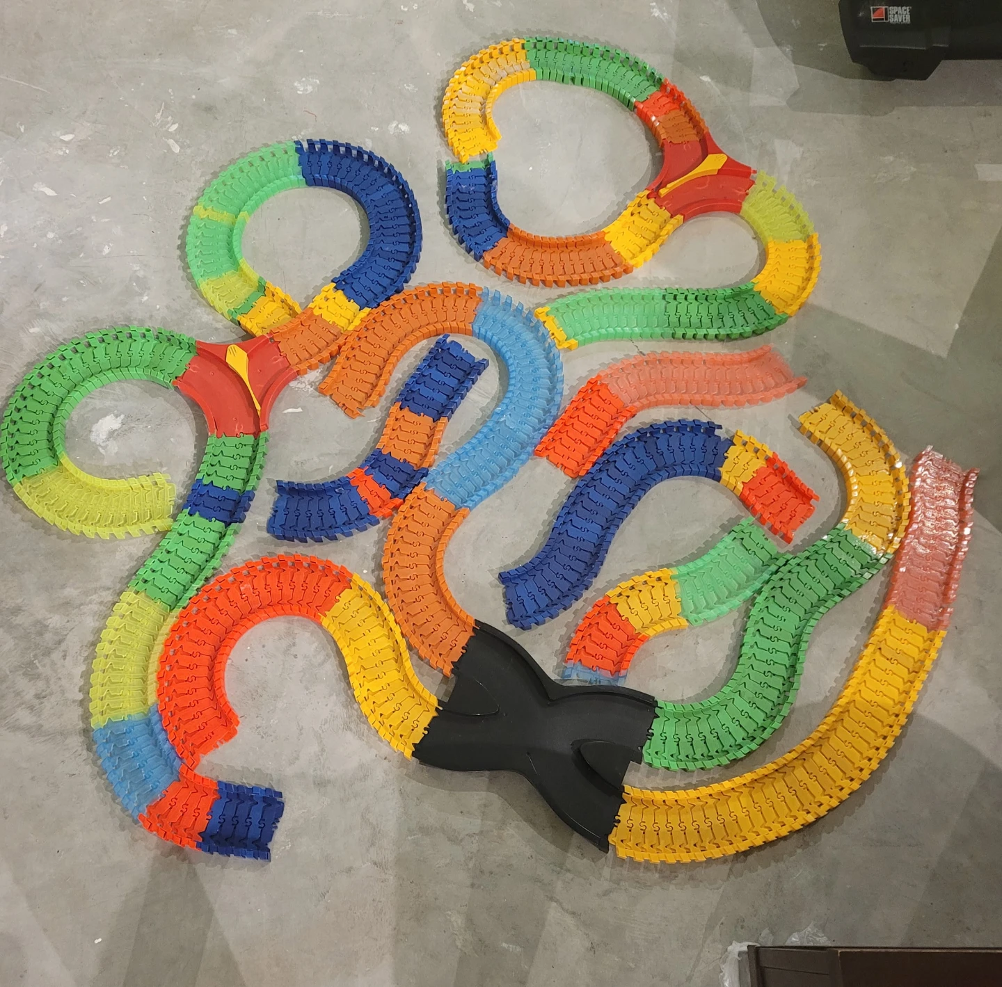 Flexible Multi-Colour Toy Race Track Set