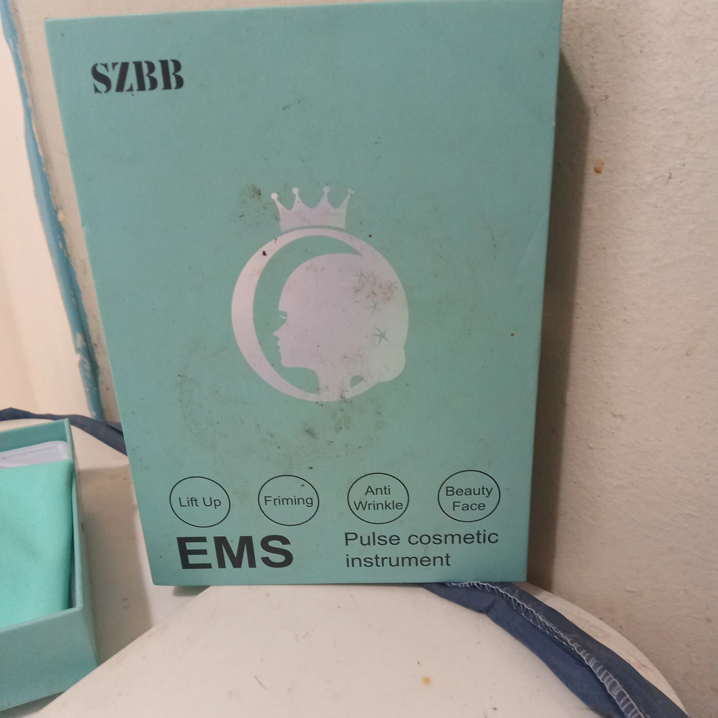 SZBB EMS Pulse Cosmetic Instrument - photo 2
