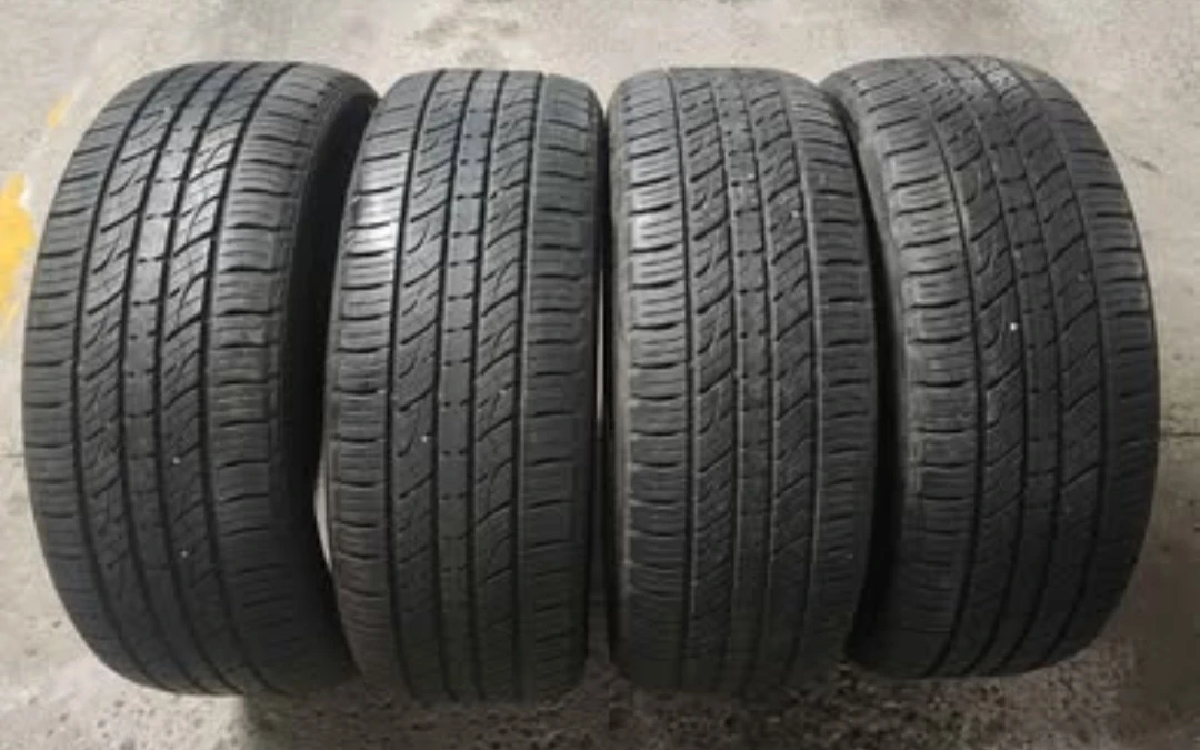 Kumho All-Season Tires P235/55R19 - photo 5