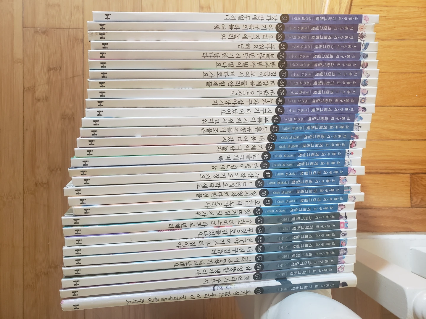 Set of 60 Korean Children's Science Picture Books - photo 2