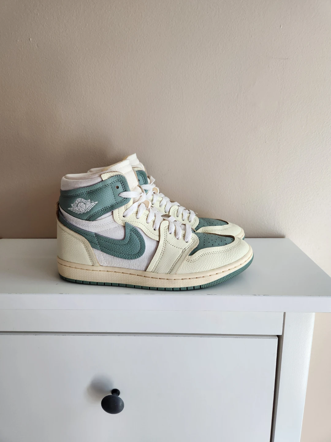 Nike Air Jordan 1 Retro High OG - photo 5