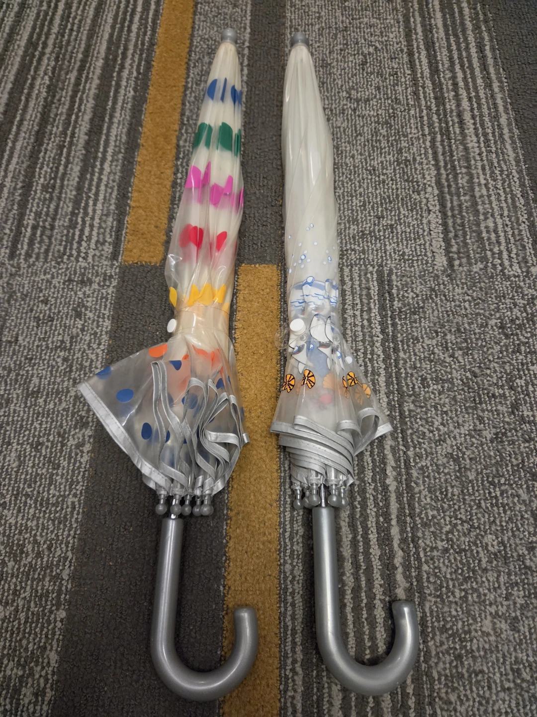 🏈Two Kids Translucent Totes Bubble Umbrellas - photo 5