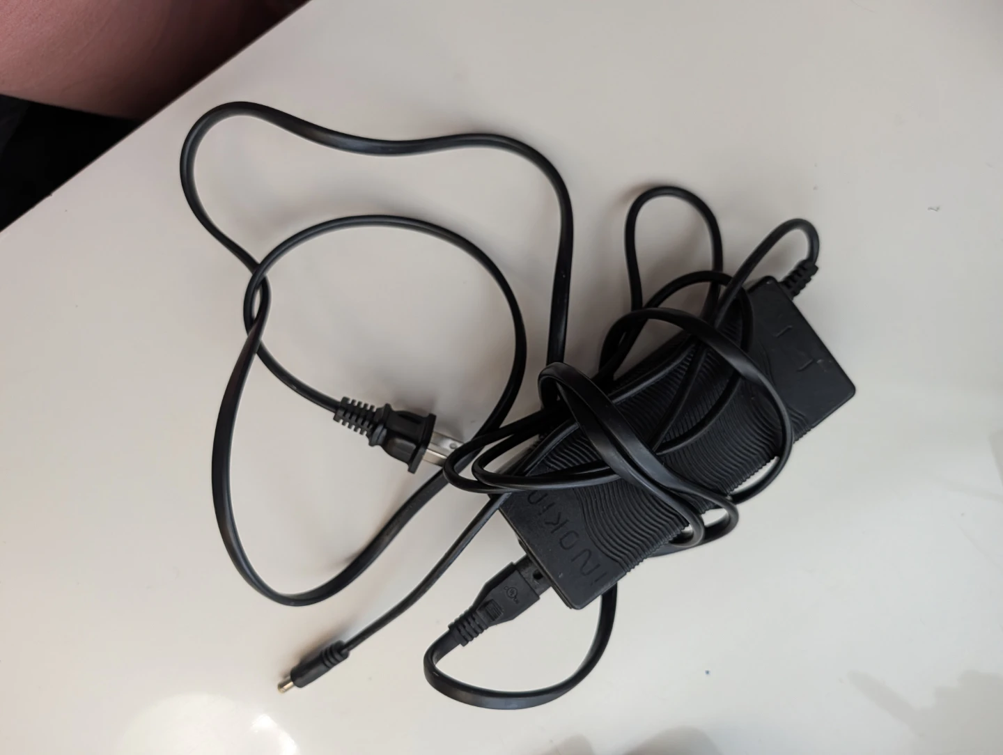 Inokim E-Scooter charger - photo 2