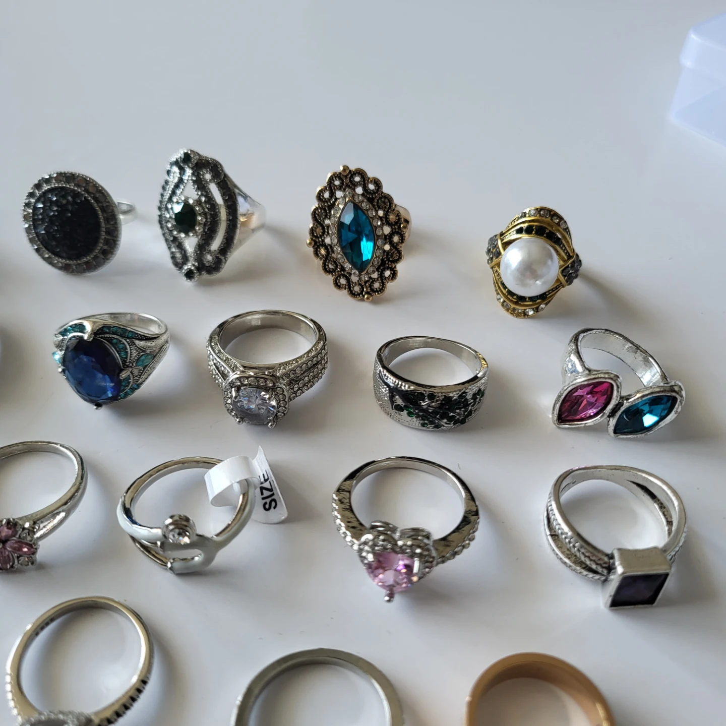 PENDING PICK UP *** Assorted Fashion Rings - photo 2