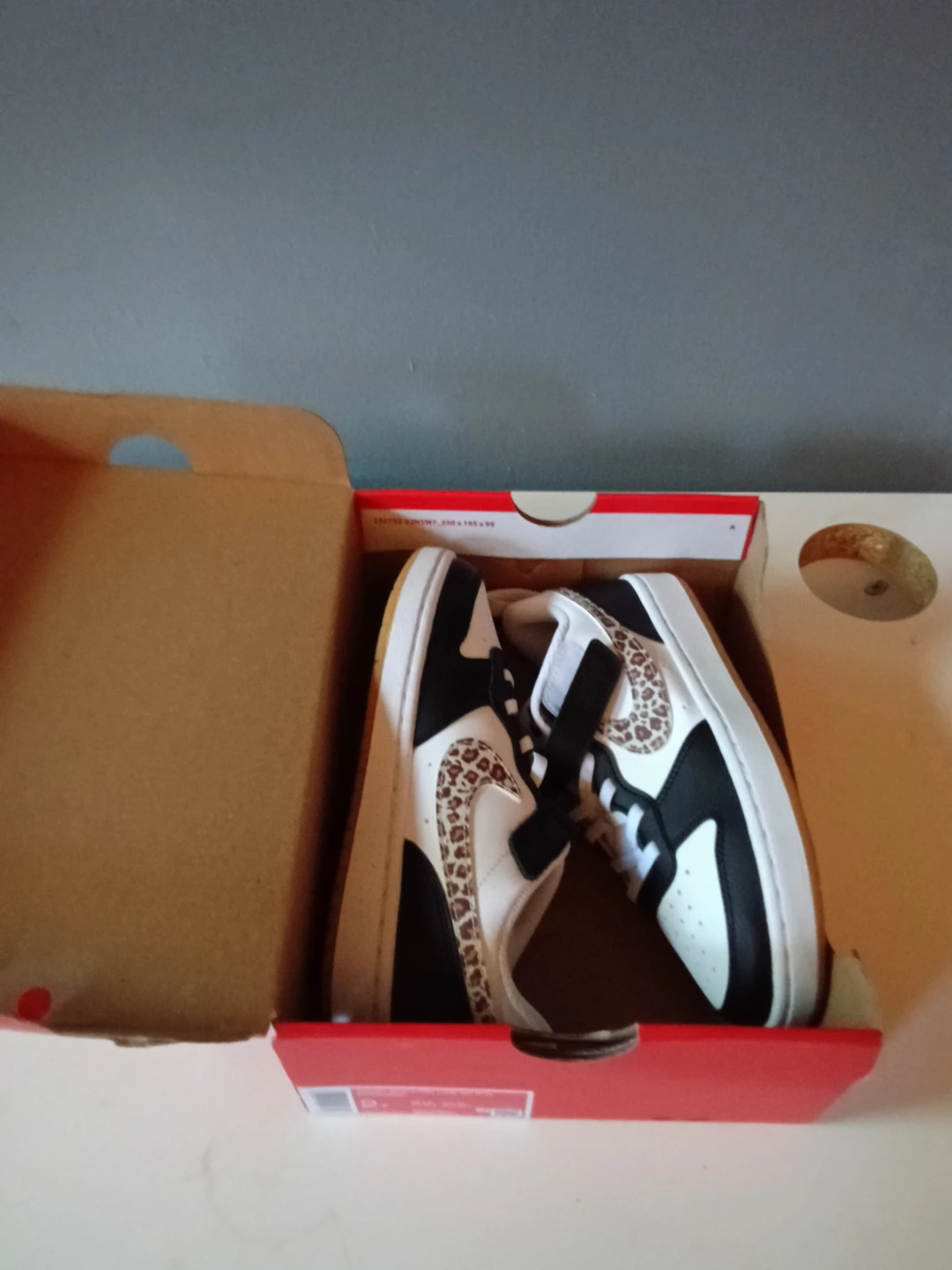 Nike kids size 2 New in box sneakers - photo 4