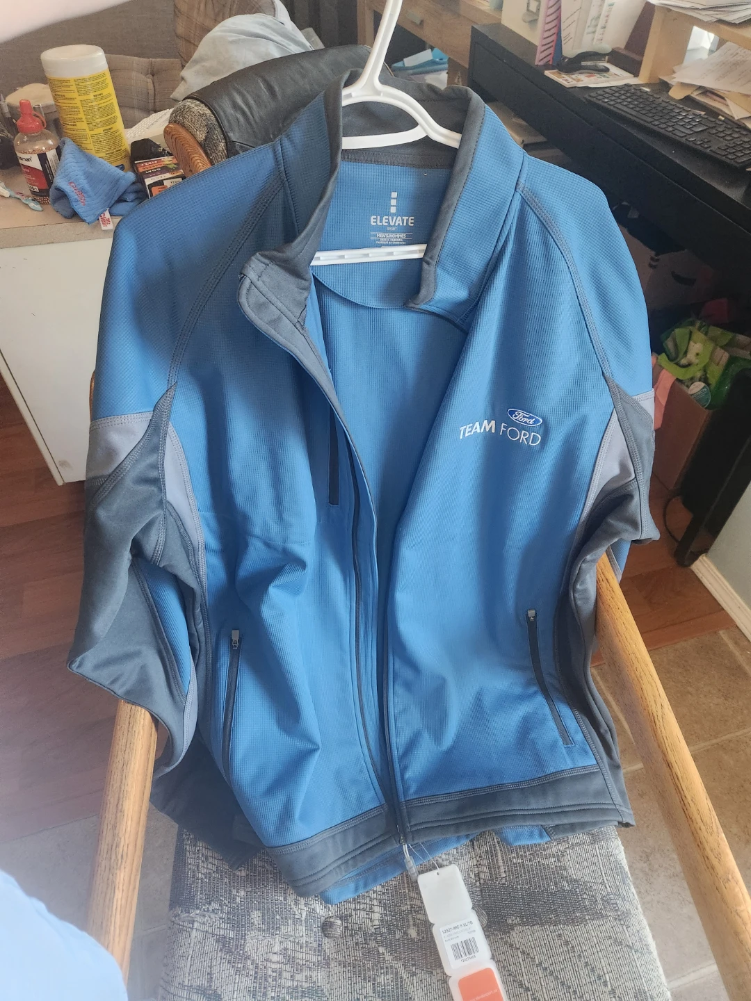 Elevate Jozani Softshell Jacket - Team Ford - XL