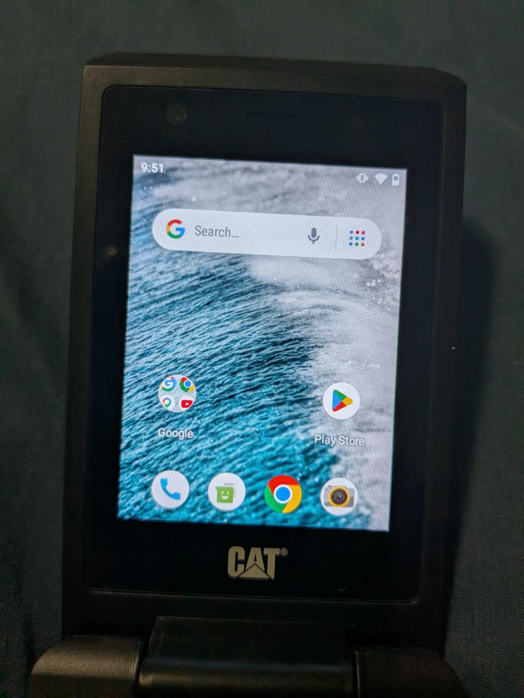 CAT S22 Flip Android Phone - photo 3