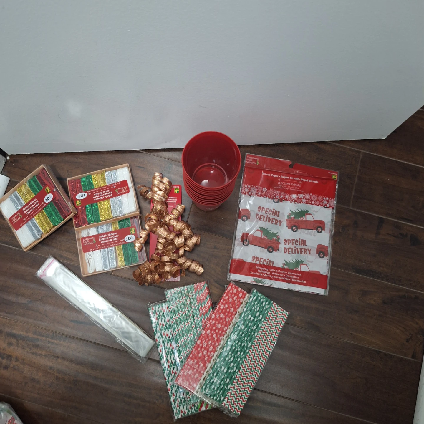 Christmas Party Favor Bags & Supplies Bundle - photo 5