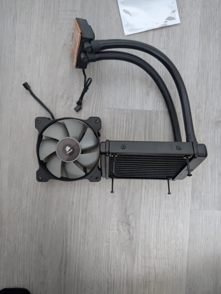 Corsair Hydro Series H60 Liquid CPU Cooler - photo 4