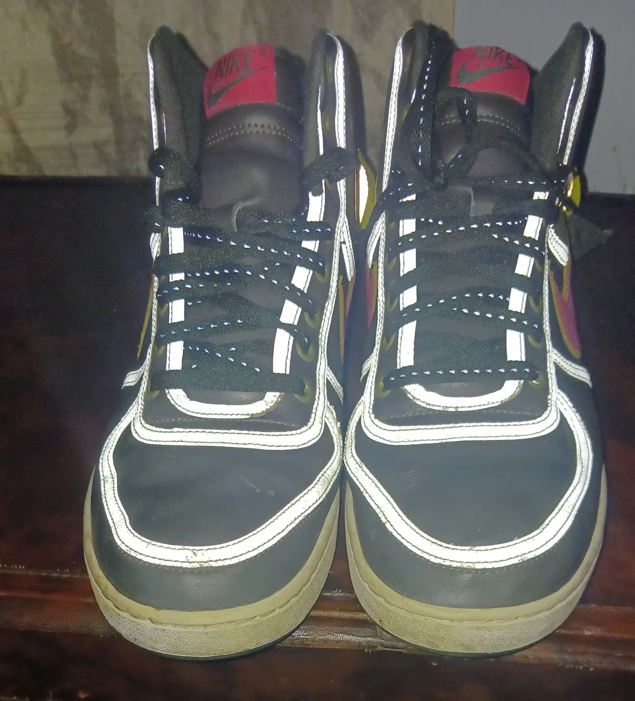 Nike High-Top Sneakers Olive and Pink