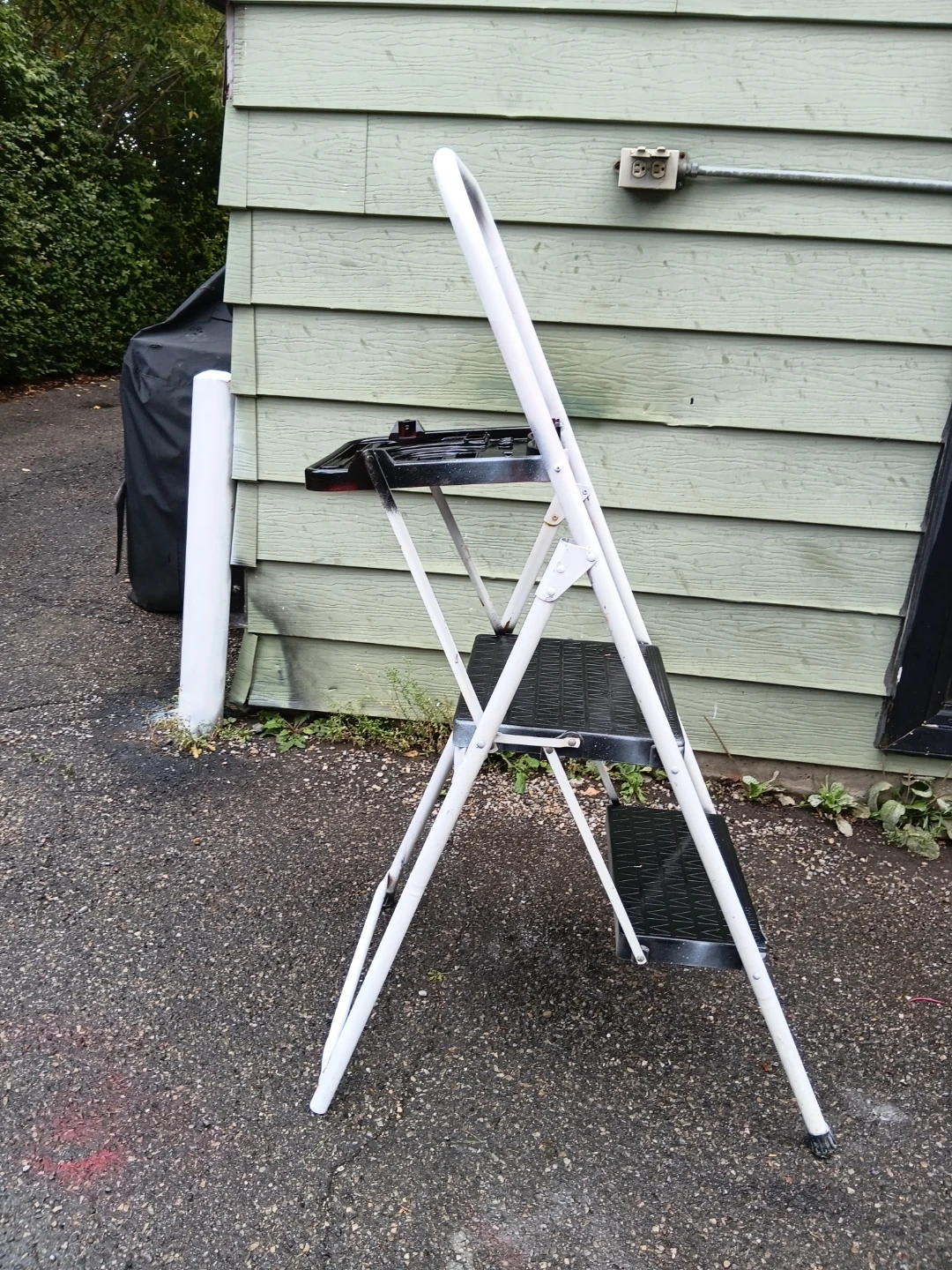 Stapleton 2-Step Folding Ladder - photo 3