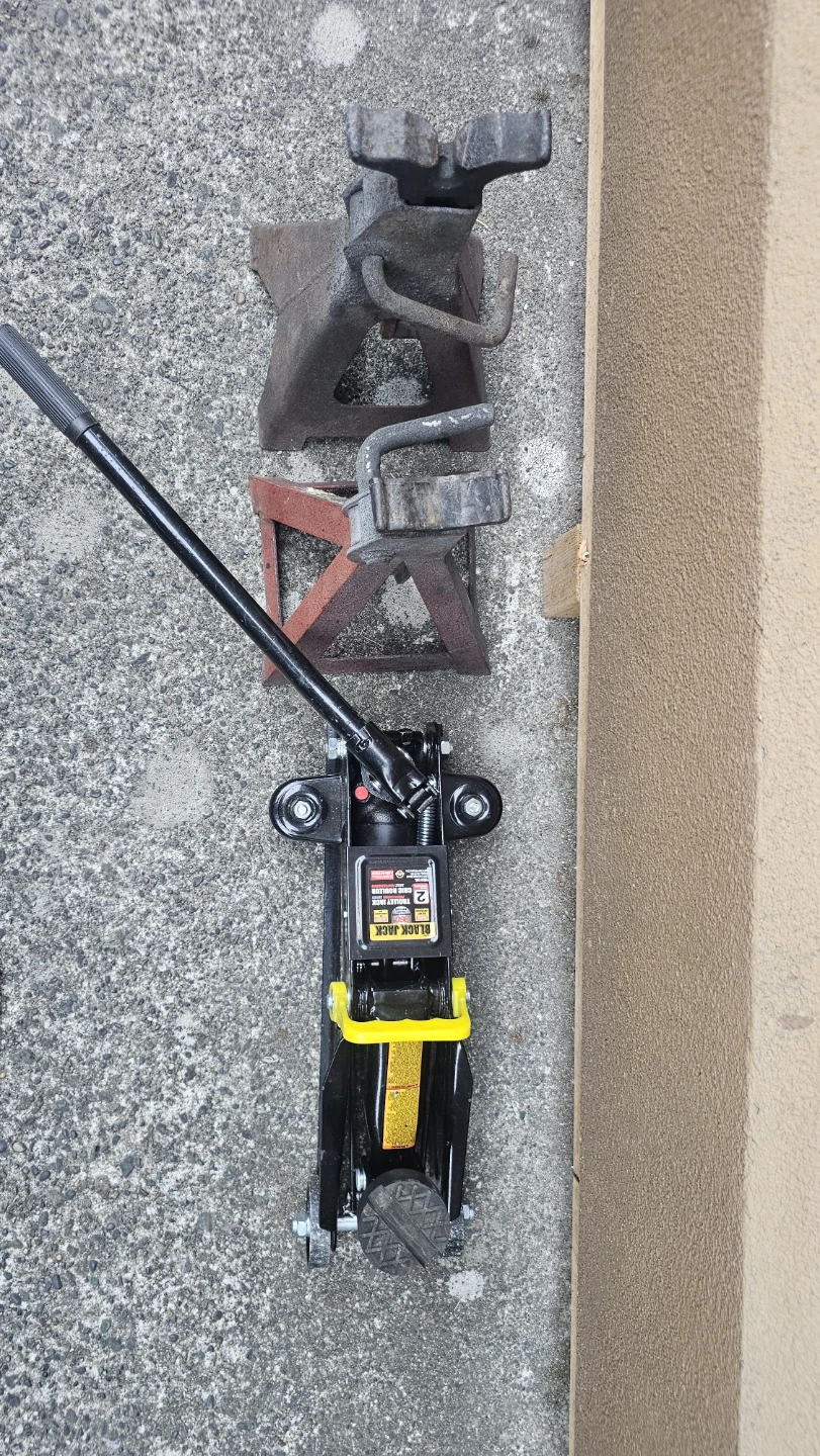 Black Jack 2 Ton Trolley Jack and Jack Stands - photo 4