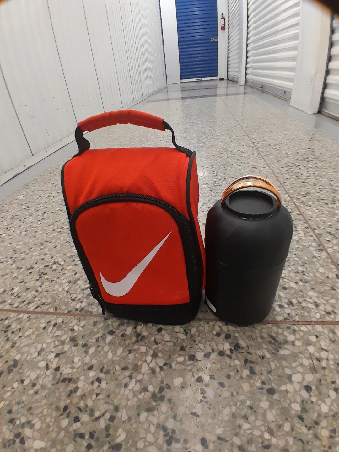 Nike Lunch Bag and Food flask - photo 3