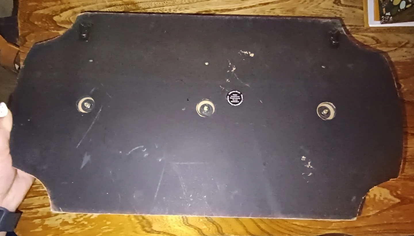 White Wall Hook Rack with Gold Arrow Design - photo 2
