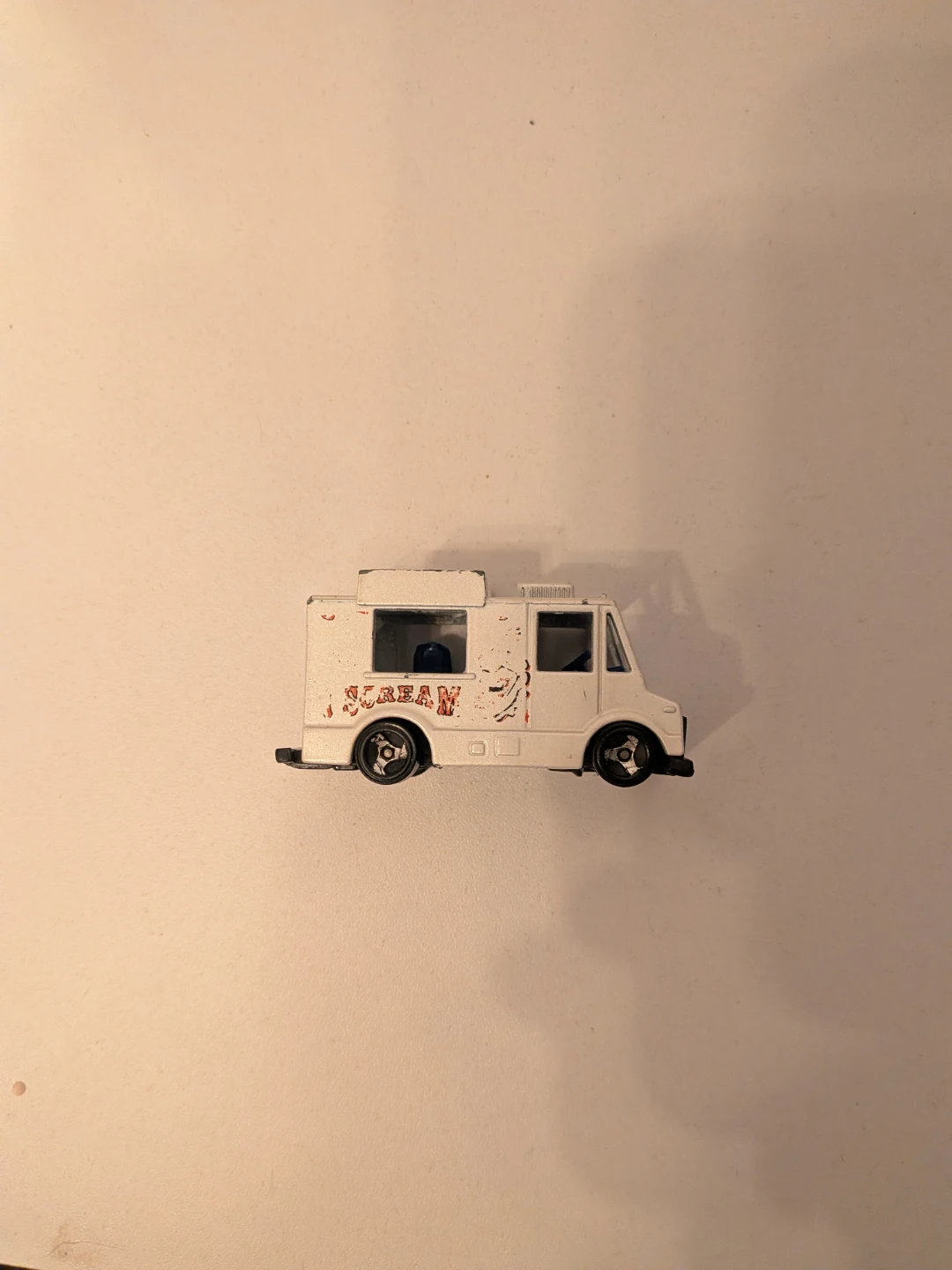 Hot Wheels I Scream Ice Cream Truck - photo 3