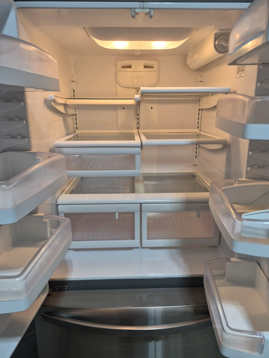 LG Stainless Steel Refrigerator (LG LFX25976S) - photo 5