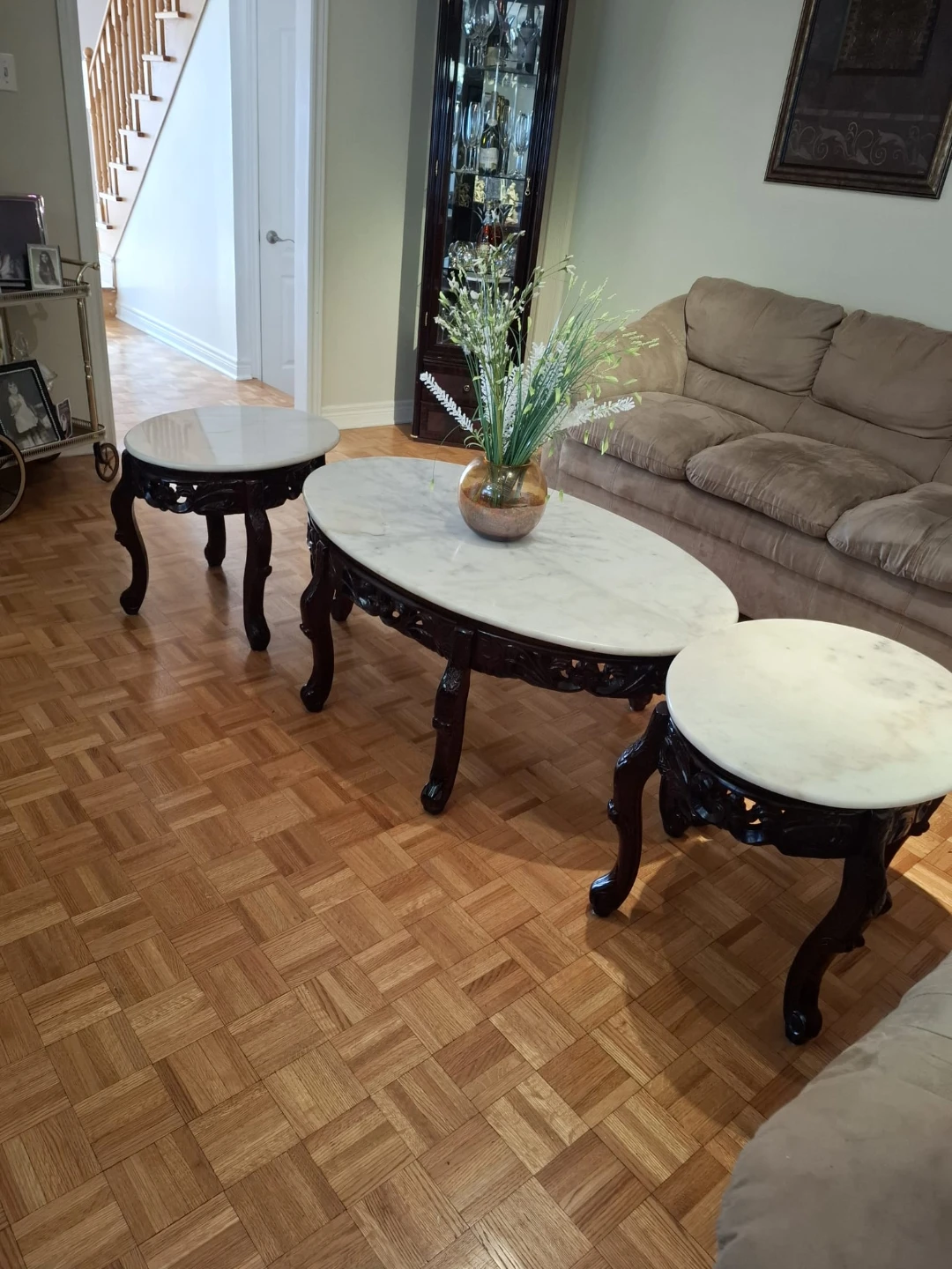 Marble Table top set and couches - photo 5